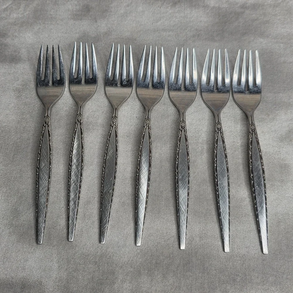 Oneida VENETIA Community Stainless Steel 6.75